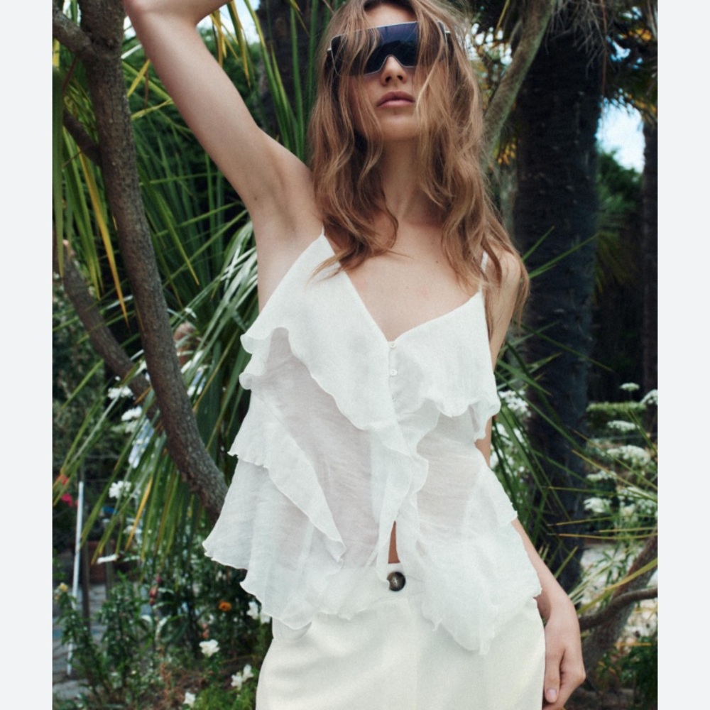 Zara White Ruffled Sleeveless Top (1 day sale!)